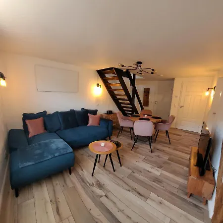 Todeskino ''altstadtflair'' In *